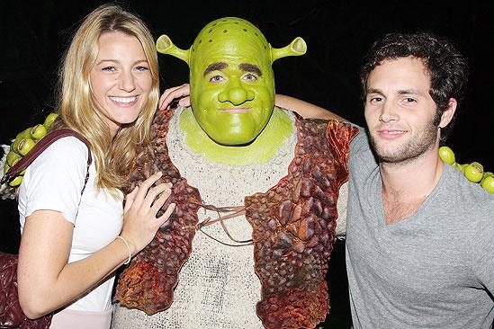 Blake Lively and Penn Badgley at Shrek - Blake Lively – Brian d’Arcy James – Penn Badgley