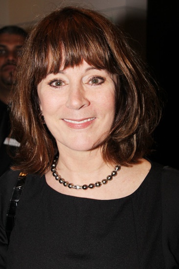 Enemy – Opening – Patricia Richardson