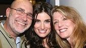 Photo Op - Idina Menzel at Madison Square Garden - Idina Menzel - (parents) Stuart - Helene