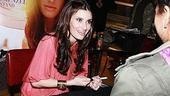 Idina Menzel at Virgin - Idina signing