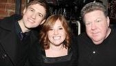 It’s a big reunion on a night of big reunions as former co-stars Aaron Tveit, Shannon Durig and George Wendt crowd in for a commemorative photo.