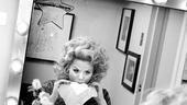 Megan Hilty backstage – blotting