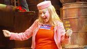 …and Diana DeGarmo knows how to work the audience
for maximum comic effect!