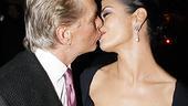 A Little Night Music Opening – Michael Douglas – Catherine Zeta-Jones kiss