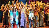 Hair New Cast First Performance – tribe singing Aquarius