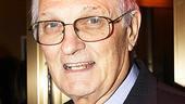 Red opening – Alan Alda