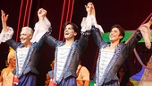 Priscilla Opening in Toronto – cc – Tony Sheldon – Will Swenson – Nick Adams