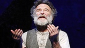 Show Photos - Bengal Tiger at the Baghdad Zoo - Robin Williams - Brad Fleischer - Glenn Davis
