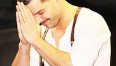 Evita – Opening – Ricky Martin