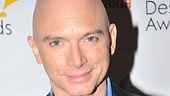 Evita’s Michael Cerveris is rocking those stripes! 