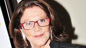 Look at Lyons star Linda Lavin rocking the red glasses. Go Linda!