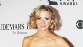Leggy Venus in Fur star Nina Arianda is simply gorgeous in an Oscar de la Renta gown, Fred Leighton jewels and Stuart Weitzman shoes.