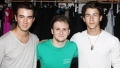 Jonas Idiot – Kevin Jonas – Gerard Canonico – Kevin Jonas