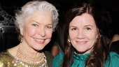 Ellen Burstyn and Mare Winningham never leave the classy behind!