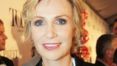 Tony Red Carpet- Jane Lynch