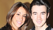 Spiderman Kevin Jonas – Kevin Jonas – wife Danielle