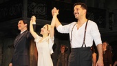 Evita – Opening – Michael Cerveris - Elena Roger - Ricky Martin