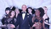 Photo Op - Joey Lawrence in Chicago - Joey Lawrence (feathers, girls 1)