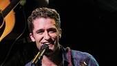 Matthew Morrison Beacon Theatre Concert – Matthew Morrison (ukulele)
