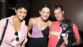 The Lion King’s Syndee Winters stays cool with Wicked’s Jackie Burns, her Tony-nominated hubby, John Selya, and their dog Tabby!