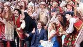 Photo Op - Thanksgiving Day Parade by Sutton Foster - performance 6