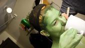 Nicole Parker Backstage at Wicked – tea